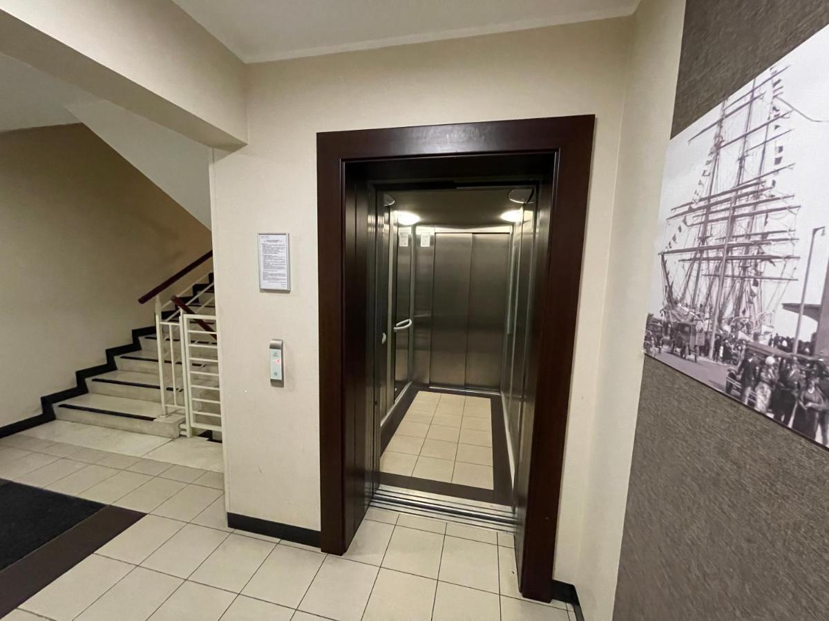 Modern Box Apartment 格丁尼亚 外观 照片