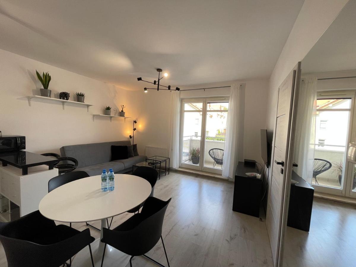 Modern Box Apartment 格丁尼亚 外观 照片